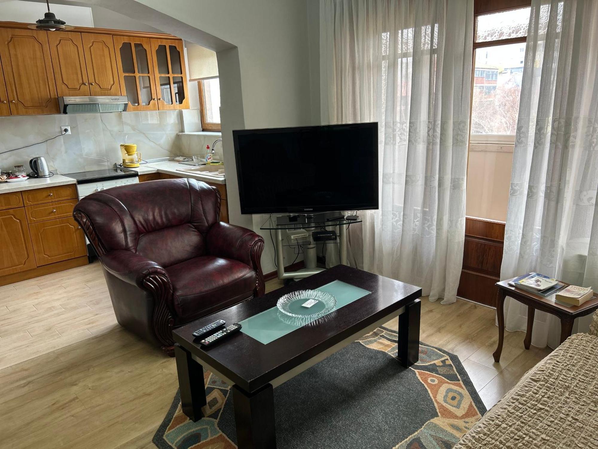 Stela'S Apartment Korce Luaran gambar